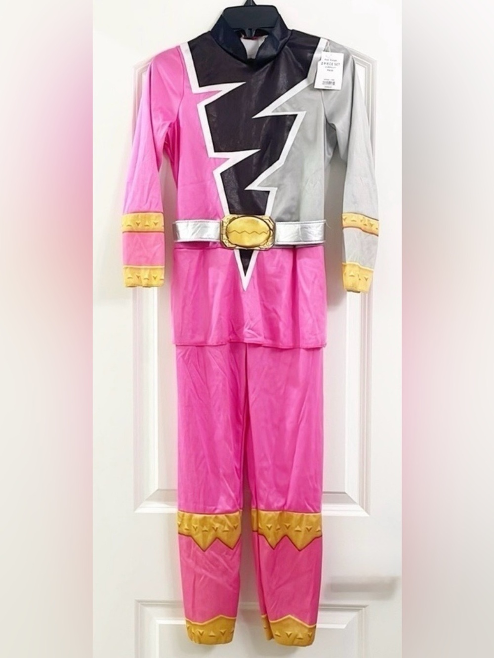 Pink Power Ranger Costume & Mask 2017 - Picture 4 of 7
